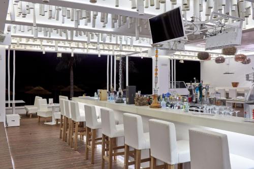so white club resort