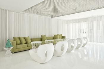 so white club resort