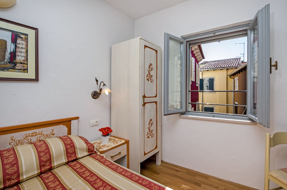 rooms sotto i volti adults only