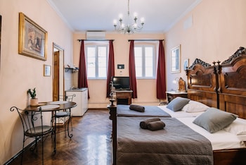 amoret apartments