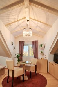 Lanterna Rooms,Split>>Hvar,4 star