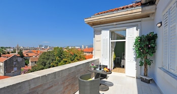 nirvana luxury rooms
