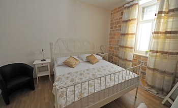 nirvana luxury rooms