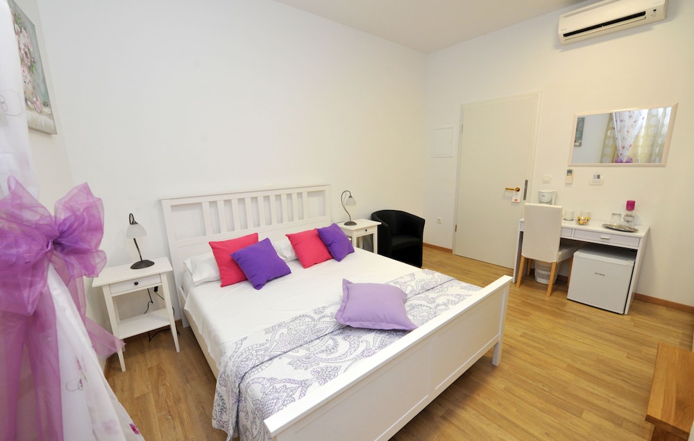 nirvana luxury rooms