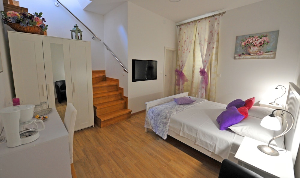 nirvana luxury rooms