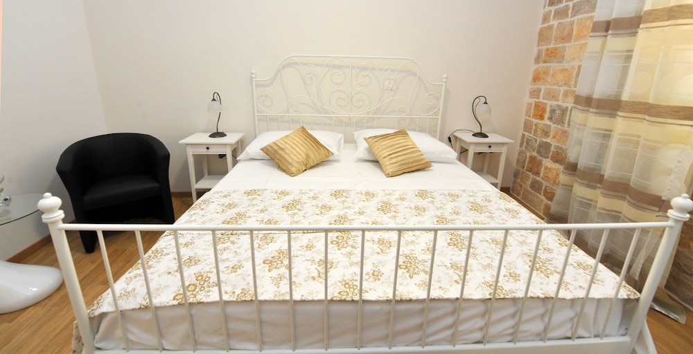 nirvana luxury rooms