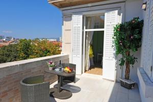 nirvana luxury rooms
