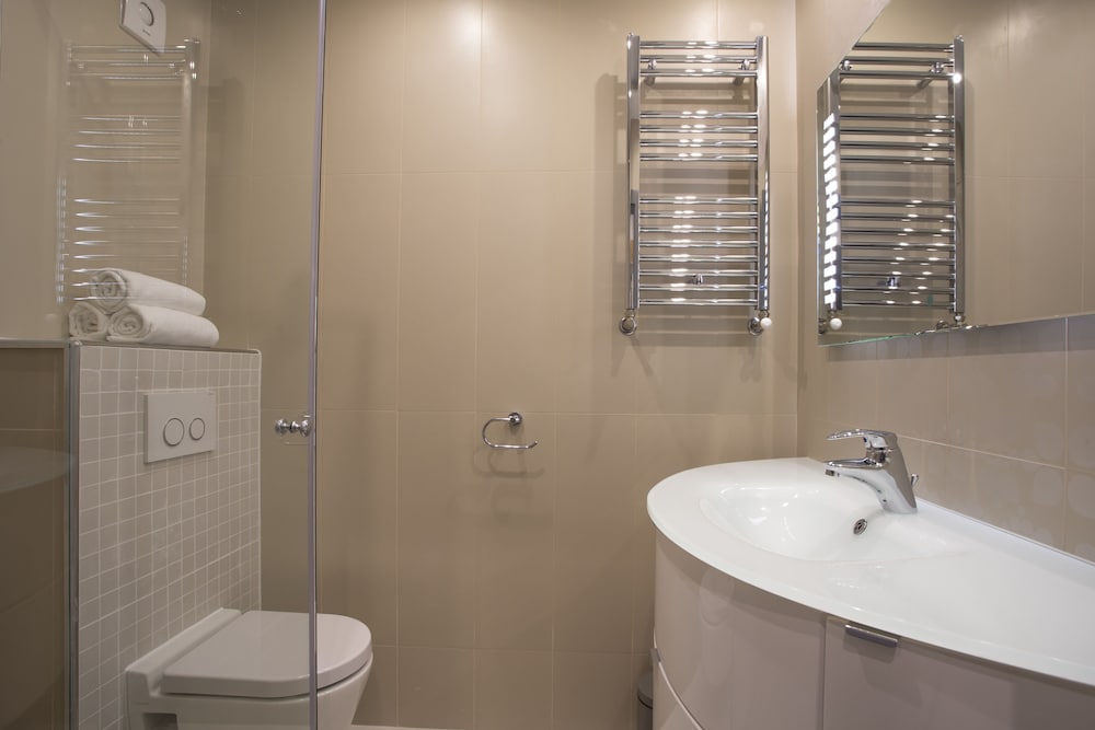 adrion aparthotel