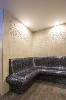 adrion aparthotel