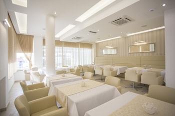 adrion aparthotel