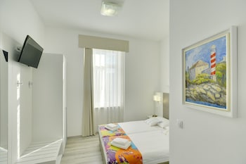 boutique suites joyce