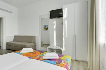 boutique suites joyce