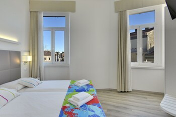 boutique suites joyce