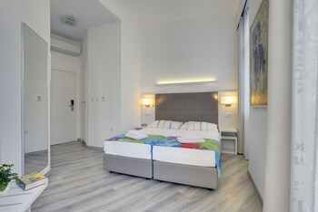 boutique suites joyce