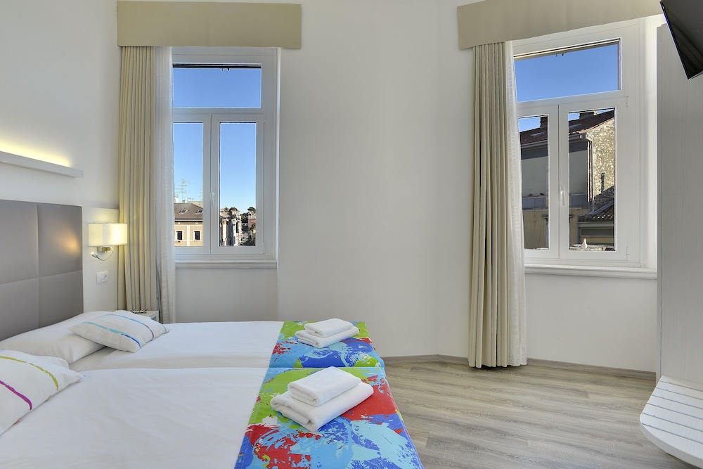 boutique suites joyce