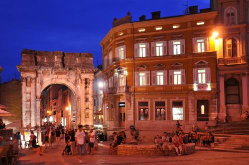 pula
