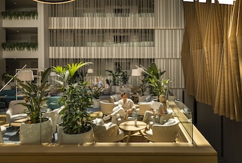 aminess khalani beach hotel