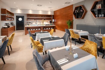 Sia Split Hotel,Split>>Hvar,4 star