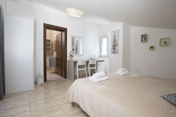 villa nina apartments