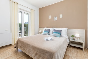 villa nina apartments