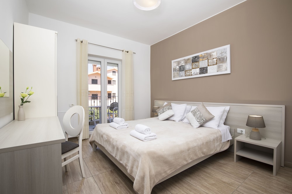 villa nina apartments