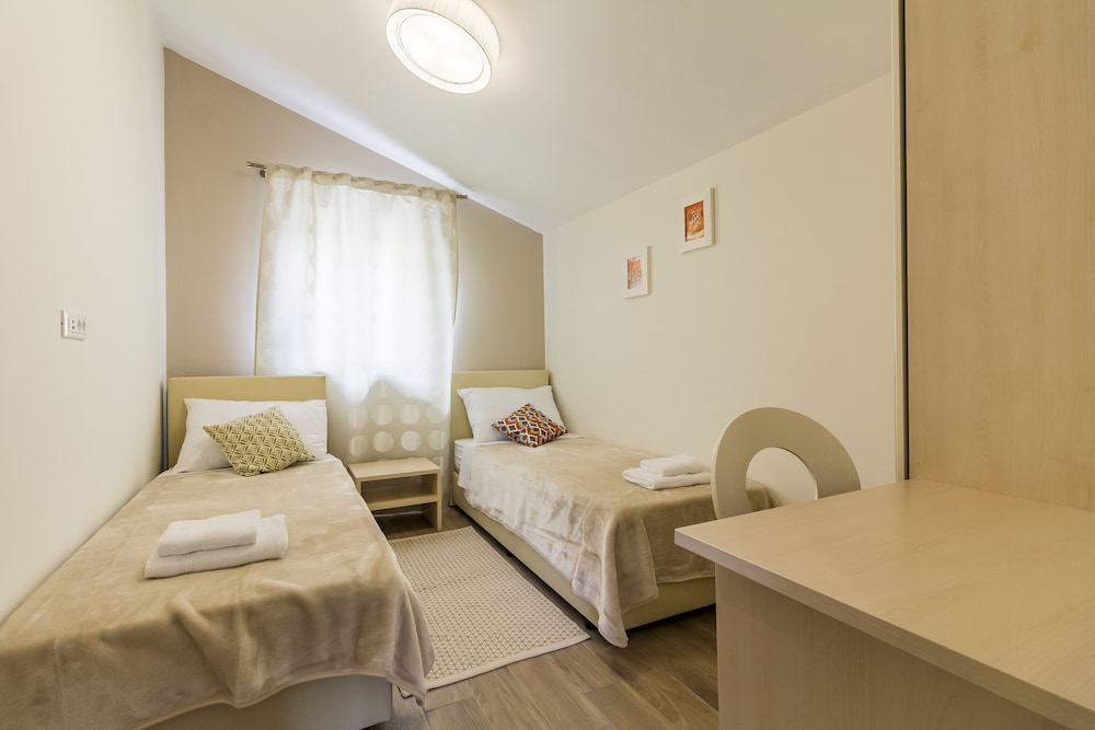 villa nina apartments