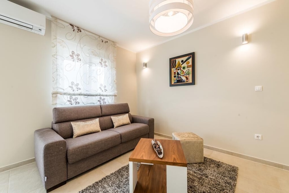 apartments villa karla