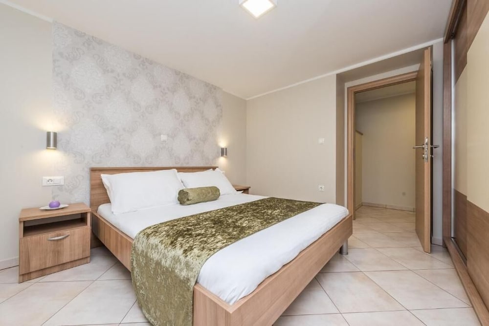 apartments villa karla