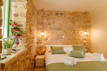 stone house luxury rooms