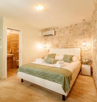 stone house luxury rooms