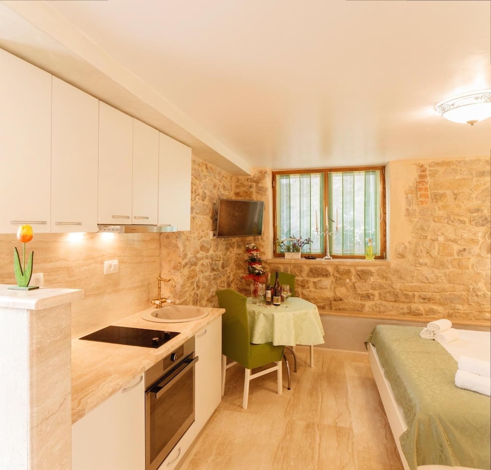 stone house luxury rooms