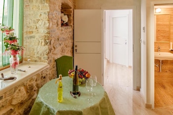 stone house luxury rooms