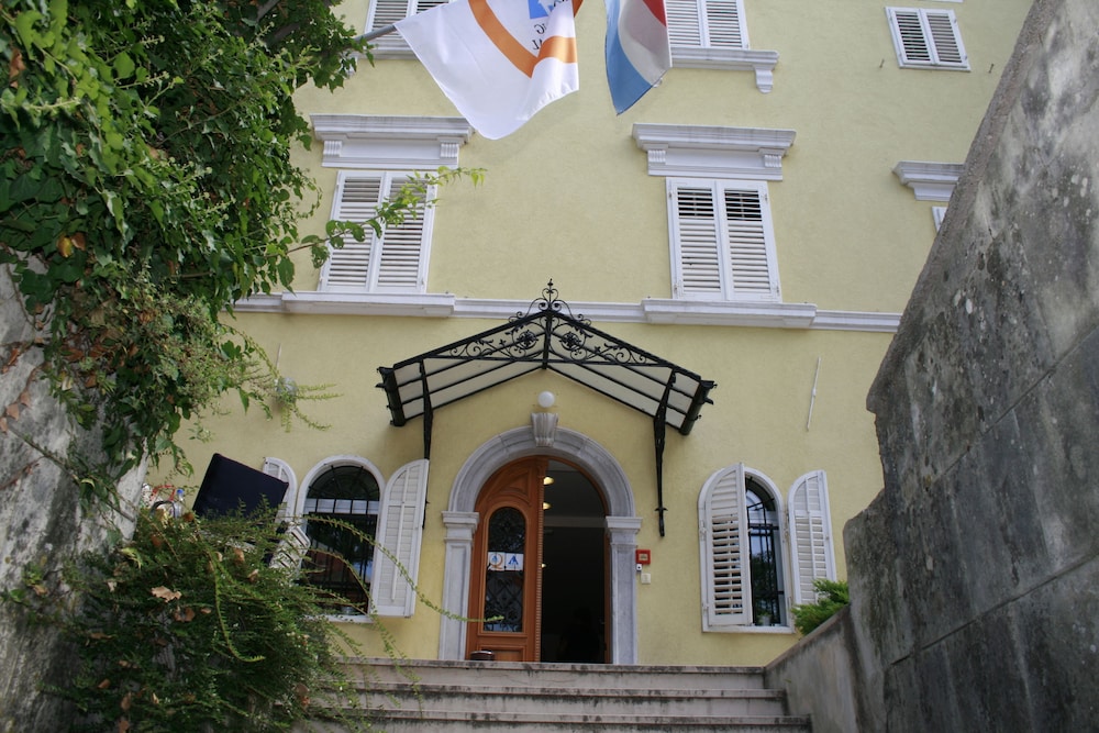 hi hostel rijeka