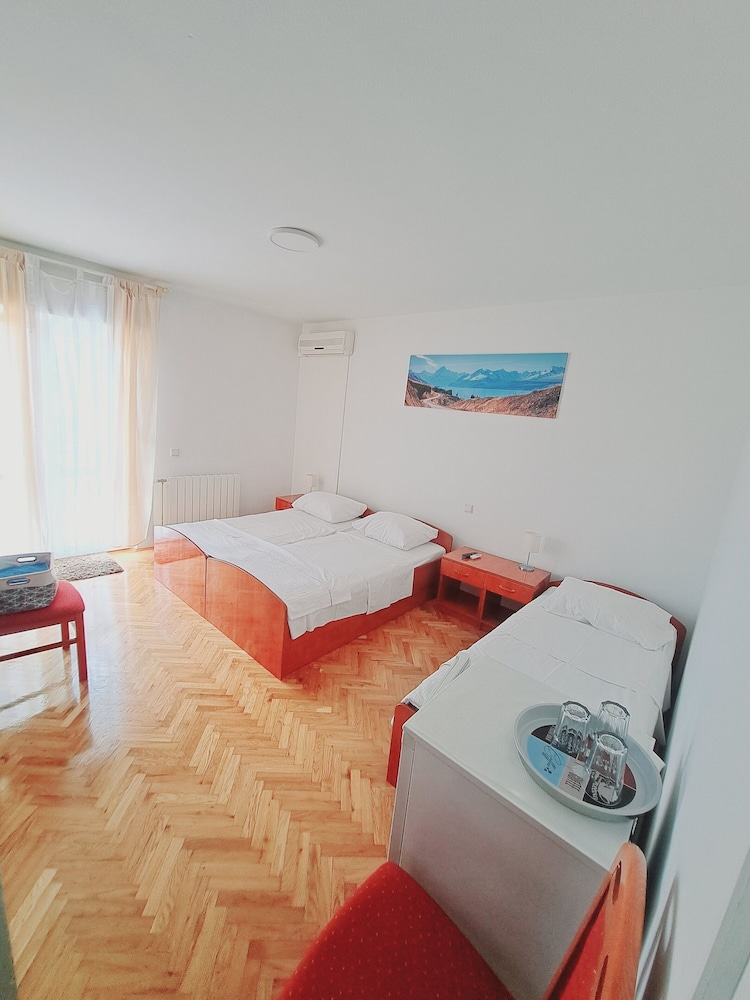 guesthouse varnica