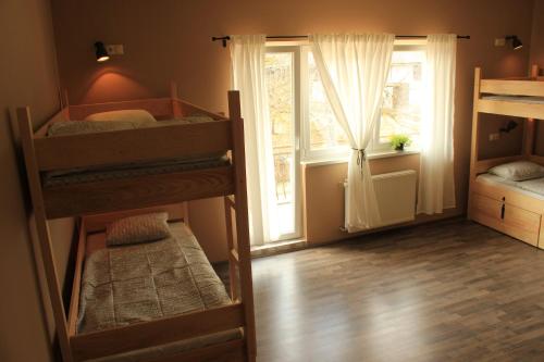 falling lakes hostel