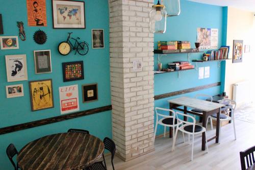 falling lakes hostel