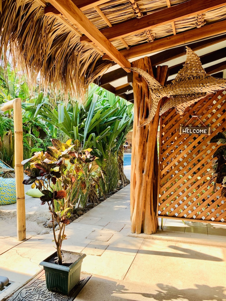 ten north tamarindo beach hotel