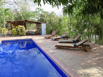 hotel diversion tropical