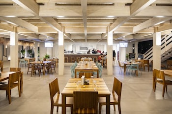 the gilded iguana surf hotel