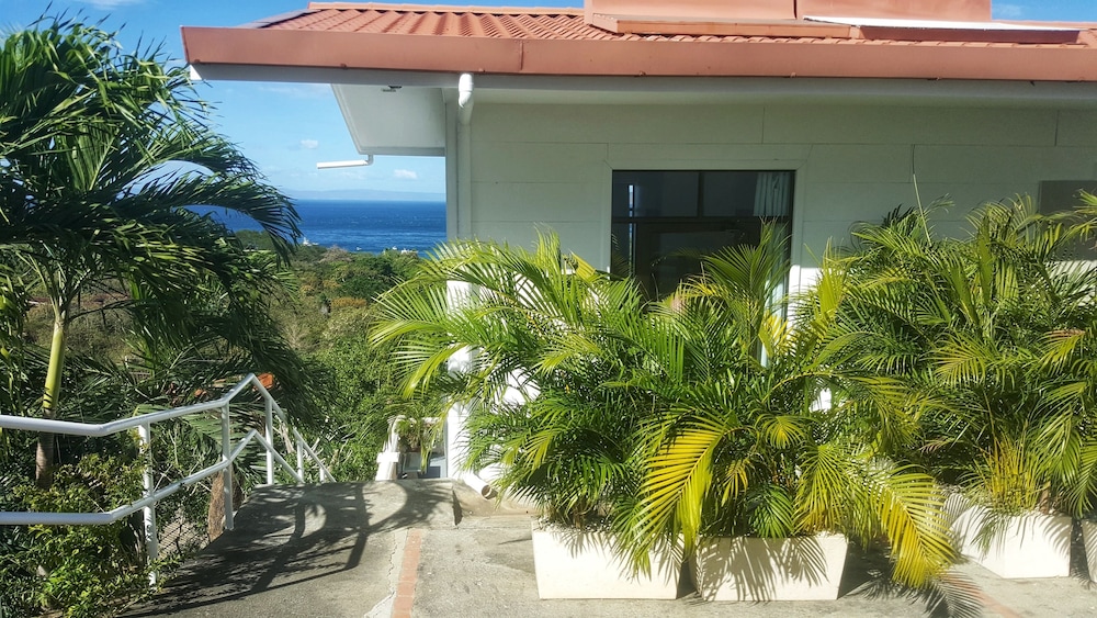 hotel pura vista