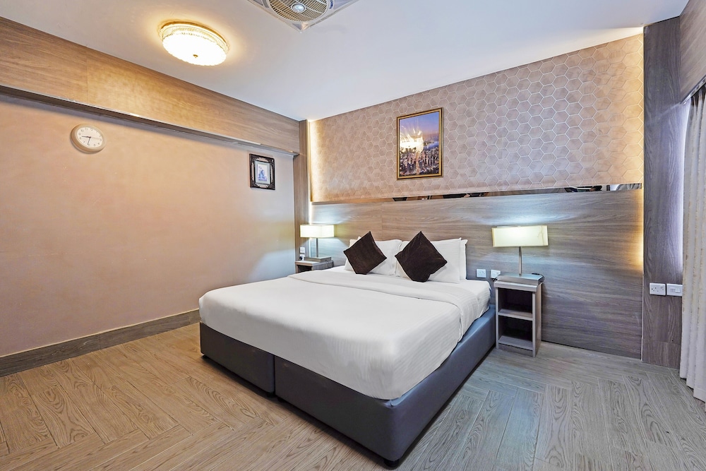 trans world hotel l l c