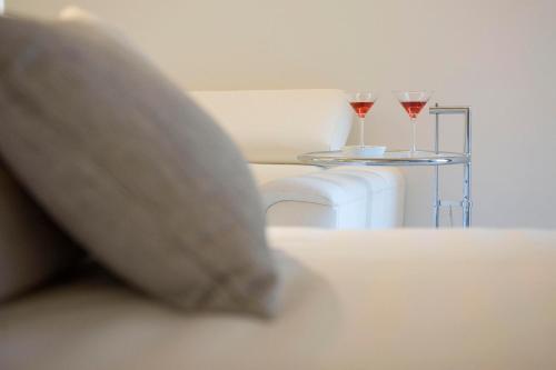 sindic hotel adults only