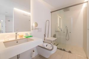 sindic hotel adults only