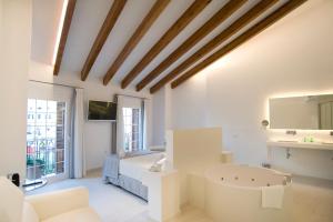 sindic hotel adults only