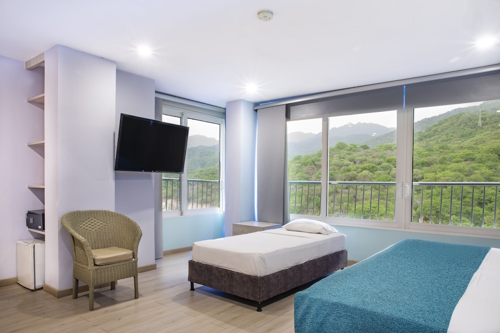 hotel santorini casa blanca