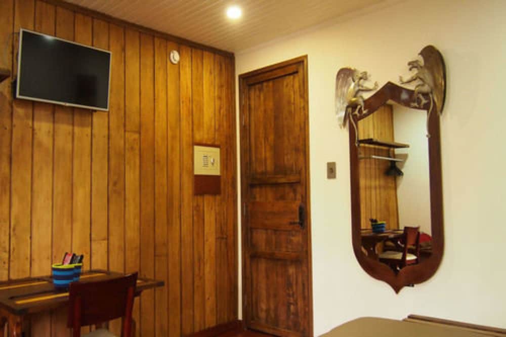 bogota bed and breakfast inn