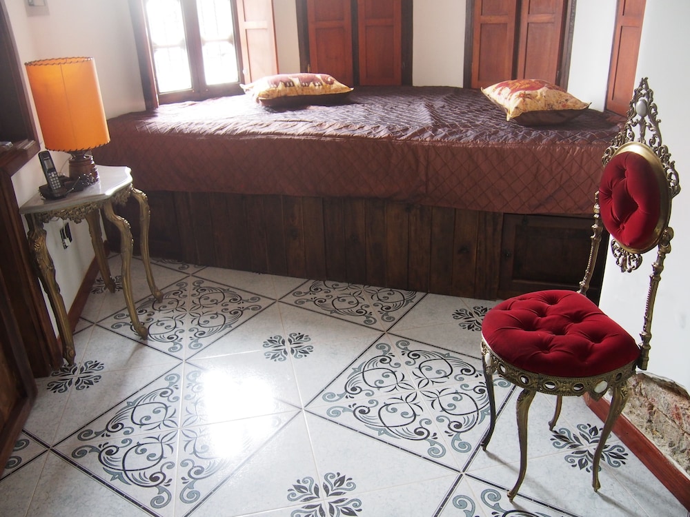 bogota bed and breakfast inn