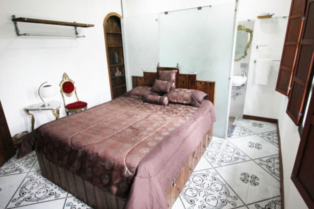 bogota bed and breakfast inn