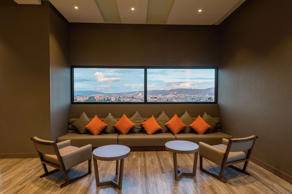 hampton by hilton bogota airport