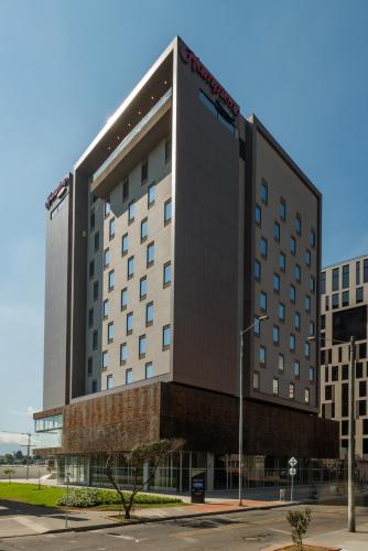 hampton by hilton bogota airport